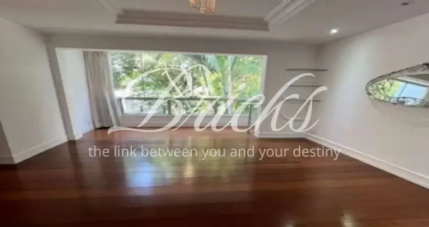 Apartamento no miolo do  campo belo , 3 suítes , 4 vagas de garagem ,