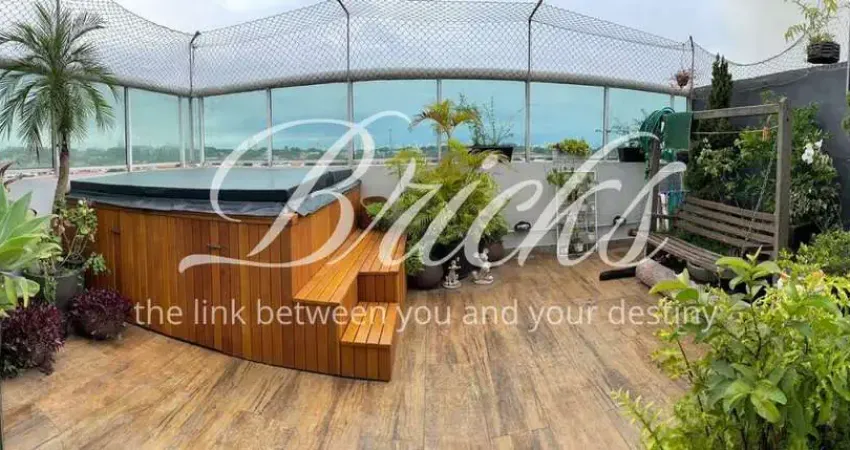 Cobertura reformada, moderna, proxima a estação praça da arvore