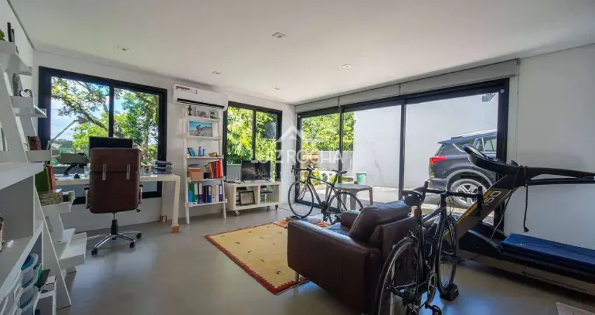 Casa estilo estúdio à venda no bairro granja viana, condomínio recanto inpla, carapicuiba/sp , por