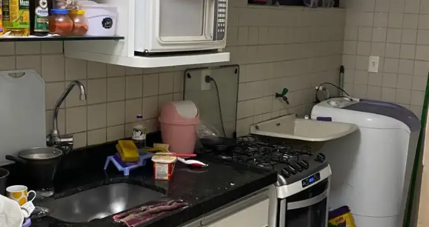 Apartamento mobiliado com 2 quartos (1 suíte) e vaga coberta – excelente localização!