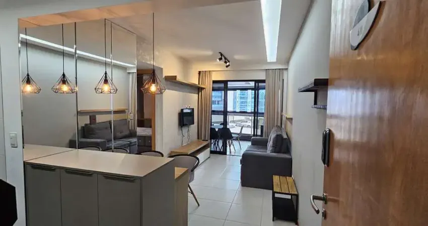 Apartamento à venda no caminho das árvores: 1 quarto, 1 sala, 1 banheiro, 1 vaga de garagem, 49m² de área. porteira fechada!
