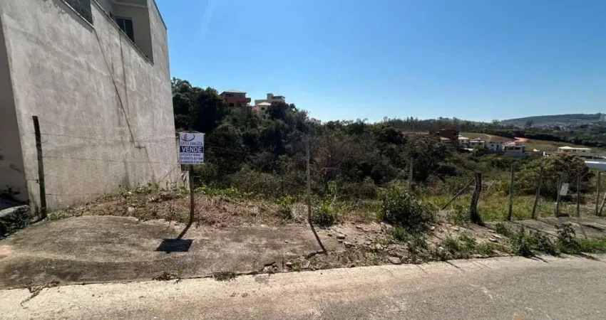Terreno em condomínio fechado à venda na Rua José de Souza Pinto, 15, Morada do Sol, Conselheiro Lafaiete