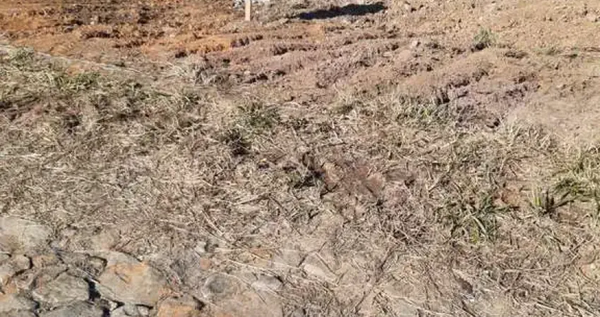 Terreno à venda na Rua Geraldo Baêta Barbosa, 9, Amaro Ribeiro, Conselheiro Lafaiete