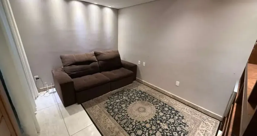 Apartamento com 2 quartos para alugar na Rua Melvin Jones, 191, Campo Alegre, Conselheiro Lafaiete