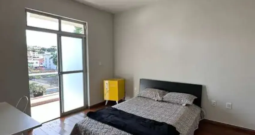 Apartamento com 3 quartos para alugar na Rua Narciso Junior, 148, Campo Alegre, Conselheiro Lafaiete