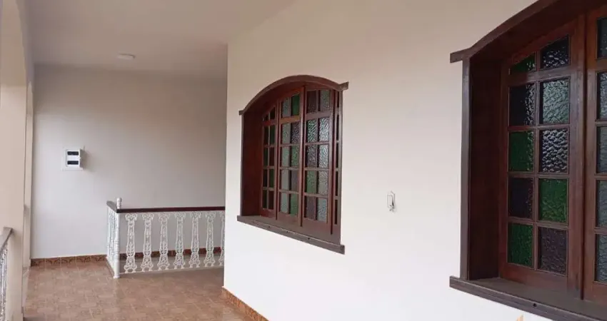 Casa em condomínio fechado com 4 quartos para alugar no Centro, Conselheiro Lafaiete