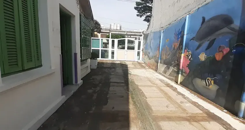Sobrado comercial em rua de muito movimento antigo castelinho