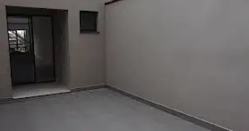 Santa teresinha sobrado novo com quintal localização privilegiada