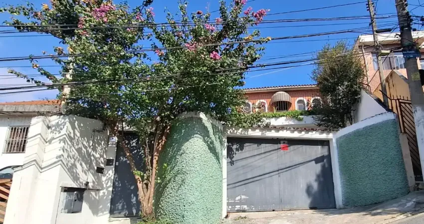 Casa terrea assobradada com 200m2 de construção , no mandaqui a 250m da avenida engenheiro caetano alvares