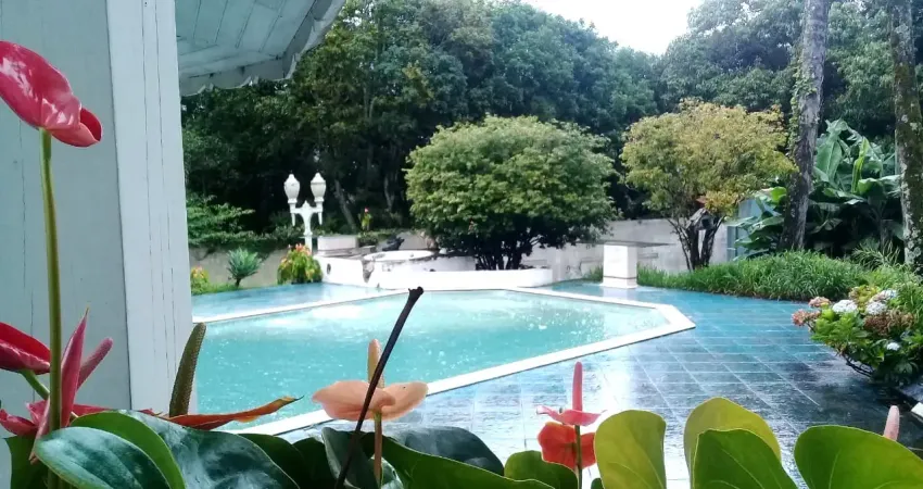 Estilosa casa serra da cantareira condominio fechado  à venda, 700 m² a/ c1.4000m² m² terreno por r$ 3.000.000 - reserva das hortênsias - mairiporã/sp