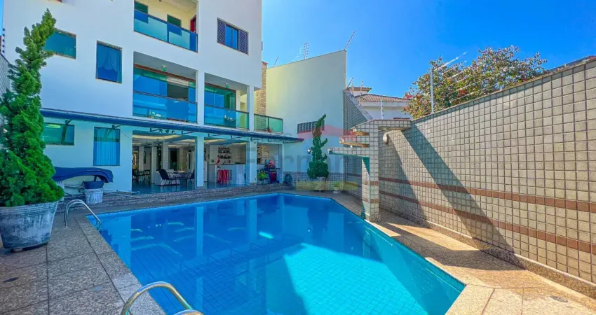 Lindo sobrado com elevador  piscina moderna ambientes amplos no jardim  frança confira!!