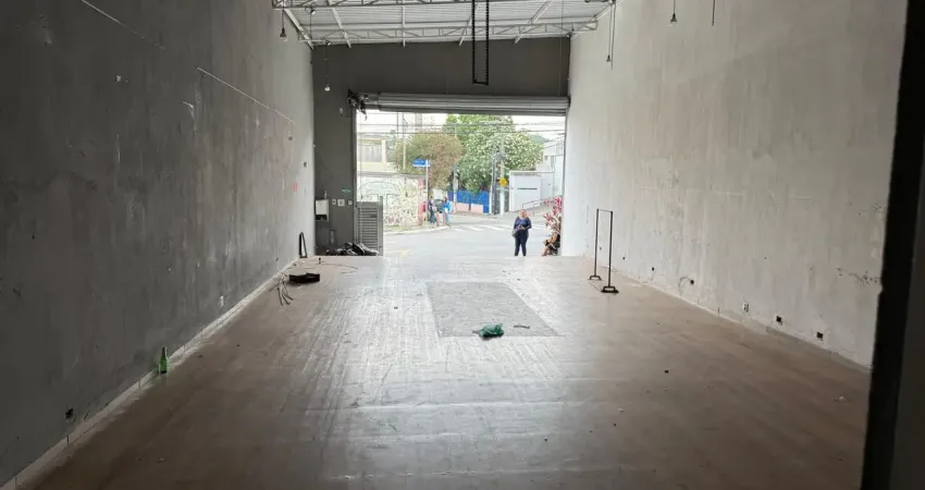 Galpão em avenida de grande movimento fácil acesso á marginal !