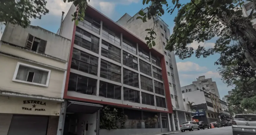 Santa cecília ao lado metrô prédio comercial monousuário 2.600 m² andares em vão livre 420 m² por andar, 800 m² no térreo, terraço de 90 m² no primeiro andar!