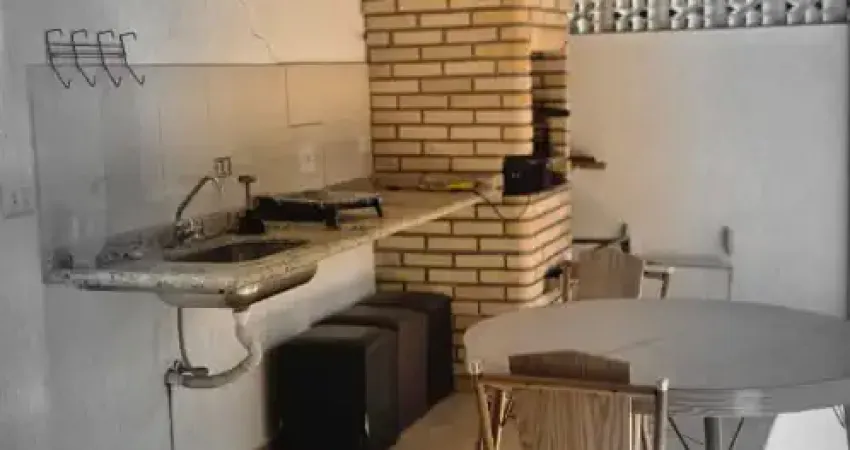 Sobrado Condominio Residencial Santa Terezinha 2 dormitórios Edícula 2 vagas de garagem 150m2 Reformado