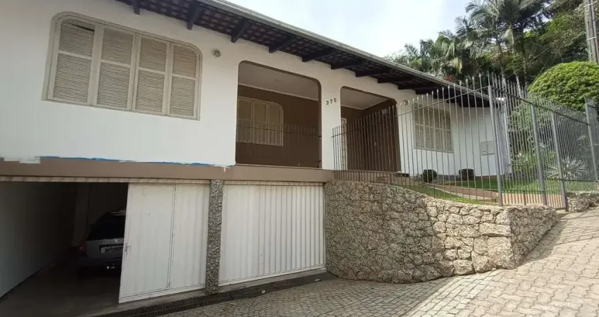 Casa com 4 quartos para alugar no Itoupava Seca, Blumenau
