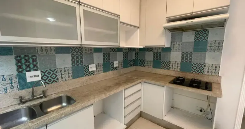 Vendo- sobrado em condomínio fechado- 3 quartos- na vila oliveira