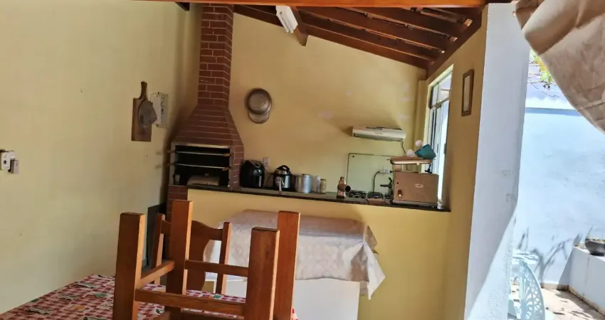 Casa térrea- 3 quartos- vila suissa- localizada próximo ao comércio local