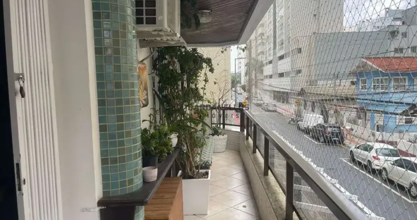 Apartamento 03 dormitórios à venda – Edifício J Germer, em Balneário Camboriú