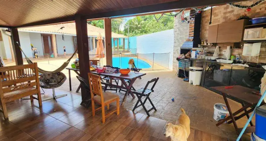 Casa com 4 quartos à venda no Conjunto Habitacional Orlando Quagliato, Ourinhos 