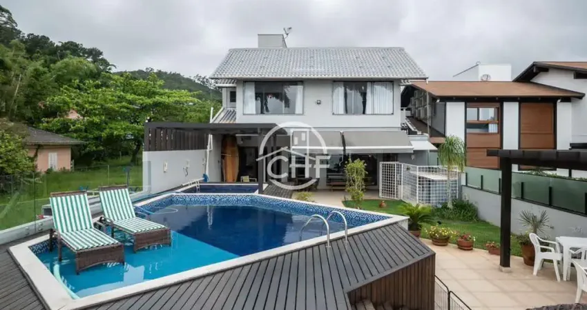 Casa frente mar em porto belo, Centro, Porto Belo - SC