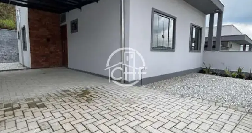 Casa solta com tres dormitorios, centro guabiruba, brusque - sc