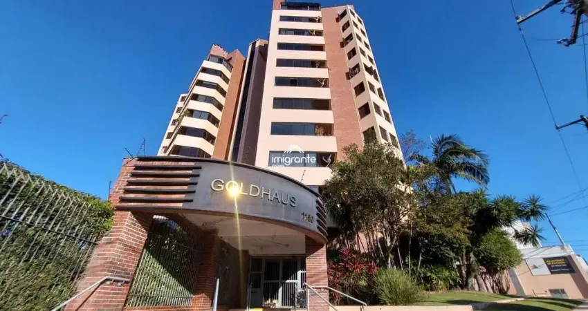 Uma raridade em apartamento, amplo, sofisticado e bem localizado