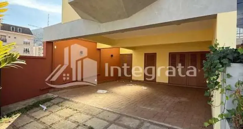 Casa com 4 quartos para alugar no Cristiano Ozório, Poços de Caldas 