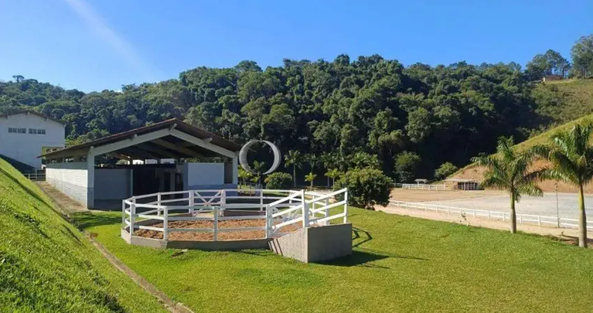 Sitio com 90.000m2 com estrutura para haras em campo limpo paulista, sp