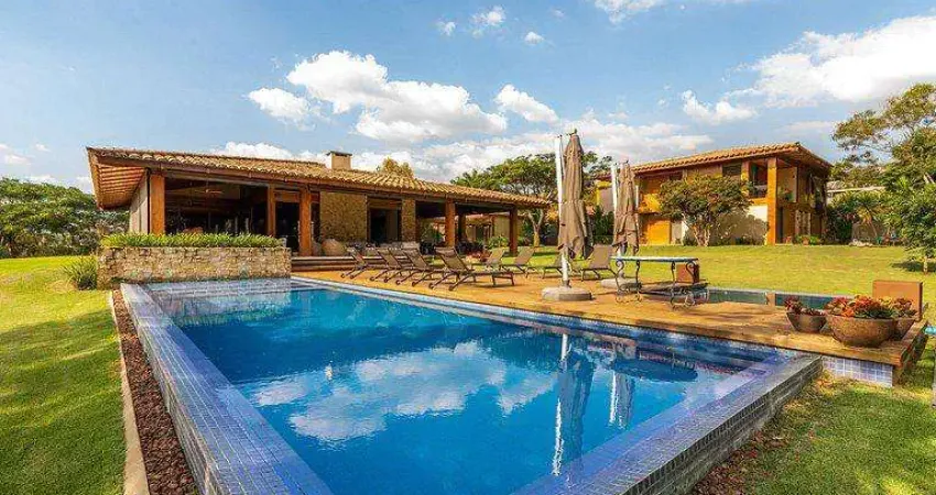 Casa de alto padrão à venda – quinta da baroneza, bragança paulista – 8 suítes, piscina e vista para a mata