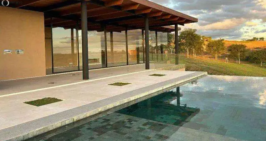 Residência de luxo na faixa 01 do boa vista village — vista para o campo de golfe e design assinado