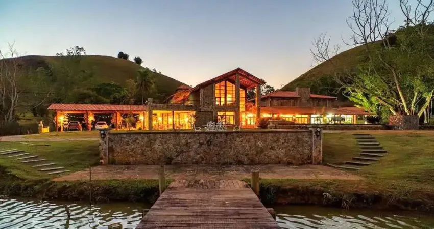 Belíssima propriedade rural com 25 hectares, 14 suítes, 2 lagos e nascente, em bananal - sp