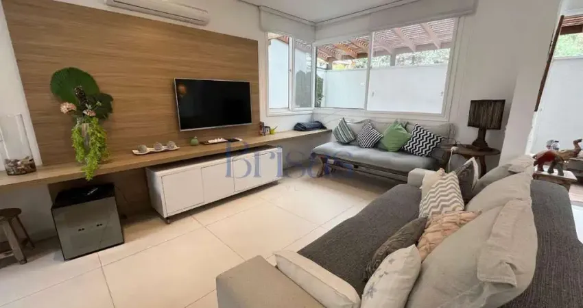 Casa em condomínio fechado com 5 quartos à venda na Rua das Rosas, 400, Camburi, São Sebastião