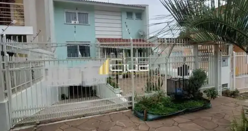 Casa com 3 quartos à venda na Rua Irmã Rosalia, Nossa Senhora Medianeira, Santa Maria