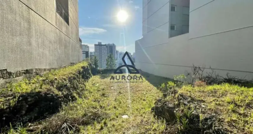 Terreno à venda na Rua Hermes João Webber, Sanvitto, Caxias do Sul