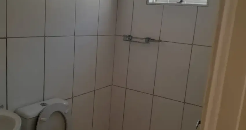 Esxelente casa no vila ipiranga, com tres dormitorios w uma suite.