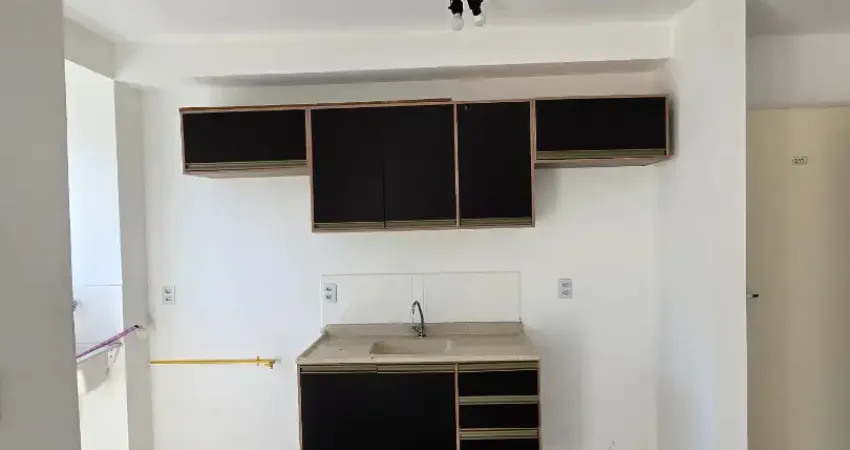 Apto a venda a 150 metros da raposo tavares no km 39, com elevador e vaga coberta, face sol.