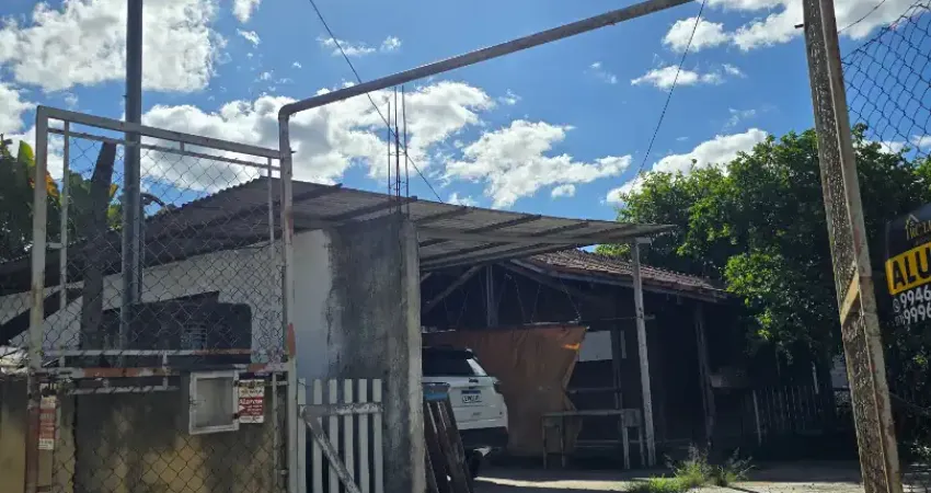 Casa térrea em madeira, próximo a fernando nobre e  raposo tavares altura do km 30