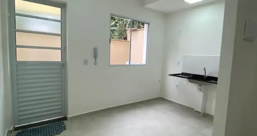 Sobrado 2 dorm e condomínio com lazer completo em Cotia divisa com Itapevi
