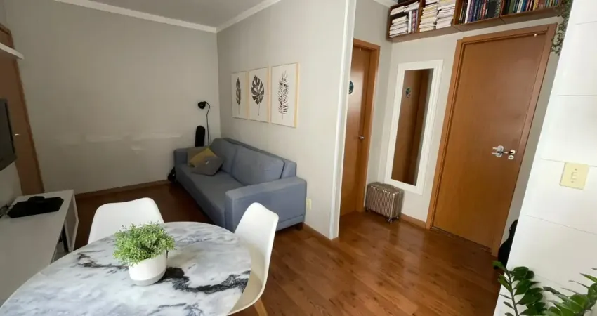 Lindo apartamento reformado no condomínio reino da escócia