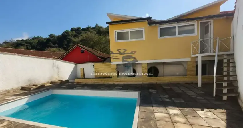 Oportunidade no centro de petropolis casa duplex com 2 moradias r$ 900.000,00