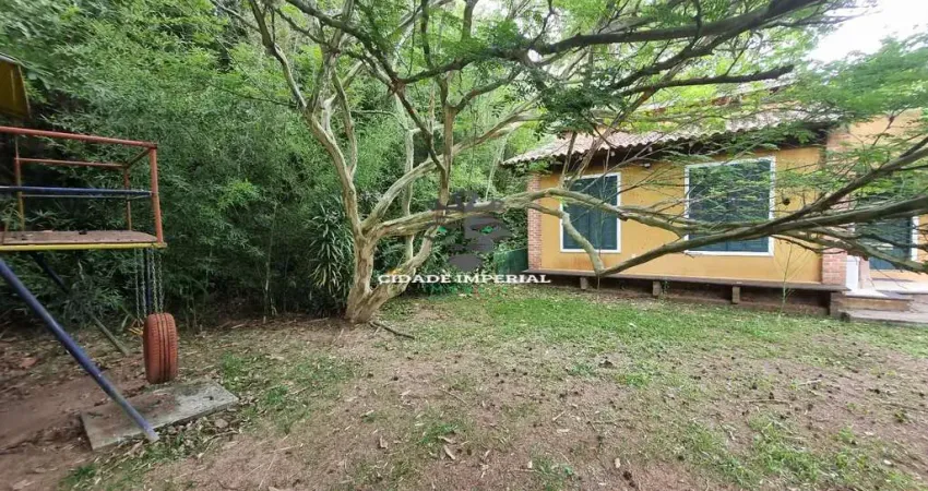 Oportunidade imperdivel em carangola preço reduzido casa linear com 3 suites piscina natural r$ 990.000, terreno