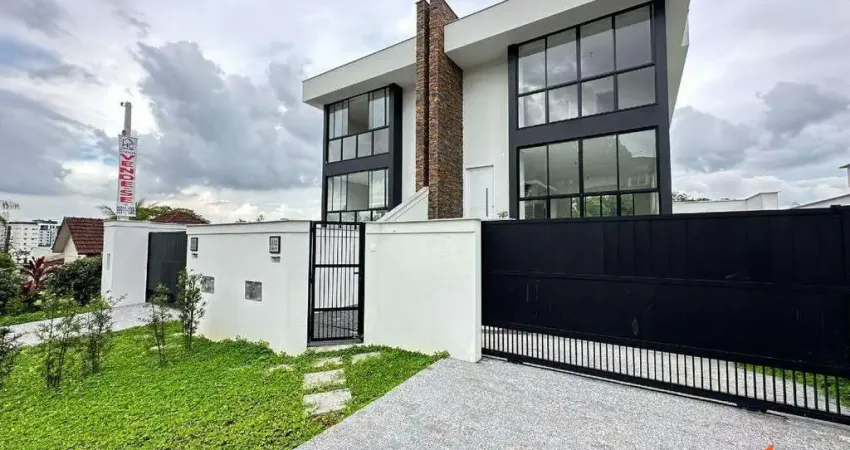 Casa com 3 quartos à venda na Rua Visconde de Mauá, 372, América, Joinville