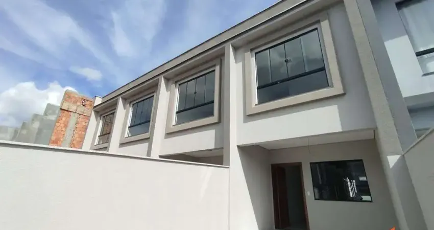 Casa com 3 quartos à venda na Rua Frederico Lange, 110, Costa e Silva, Joinville