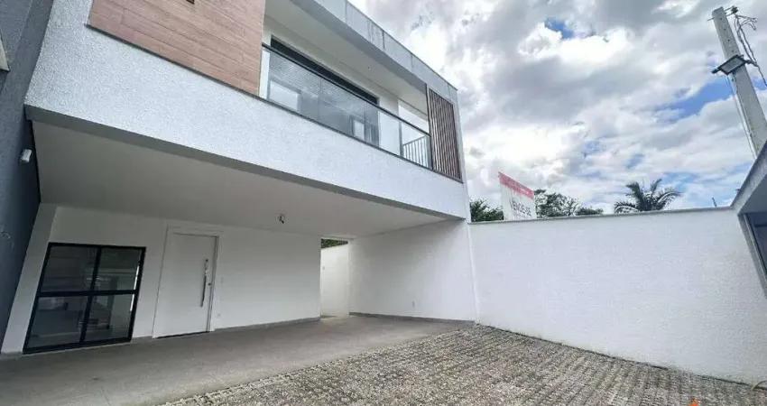Casa com 3 quartos à venda na Rua Guilherme Manteuffel, 95, Glória, Joinville