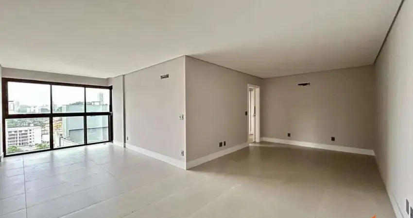 Apartamento com 3 quartos no Anita Garibaldi em Joinville