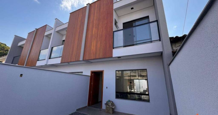 Casa com 3 quartos à venda na Rua Patrício Maia, 146, Guanabara, Joinville
