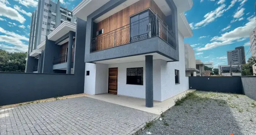 Casa com 3 quartos à venda na Rua Henrique Jorge Vogelsanger, 67, América, Joinville