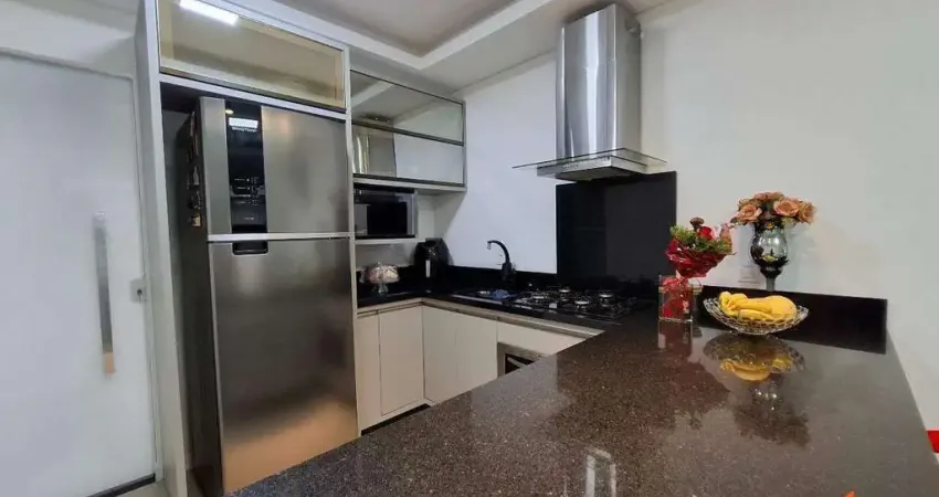 Casa com 2 quartos à venda na Rua Olívio Menestrina, 240, Vila Nova, Joinville