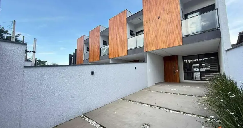 Casa com 3 quartos à venda na Rua Presidente Kennedy, 807, Iririú, Joinville