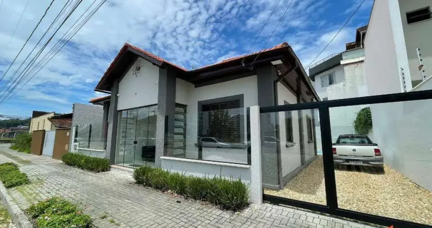 Casa com 4 quartos à venda na Rua Araquari, 74, América, Joinville